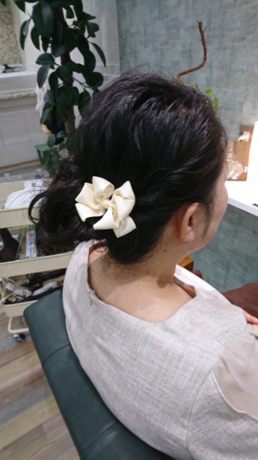 ロングスタイル サイドアップカール仕上げ ヘアデザインページ詳細 布施 美容室 Hair La Chic ヘアー ラシック